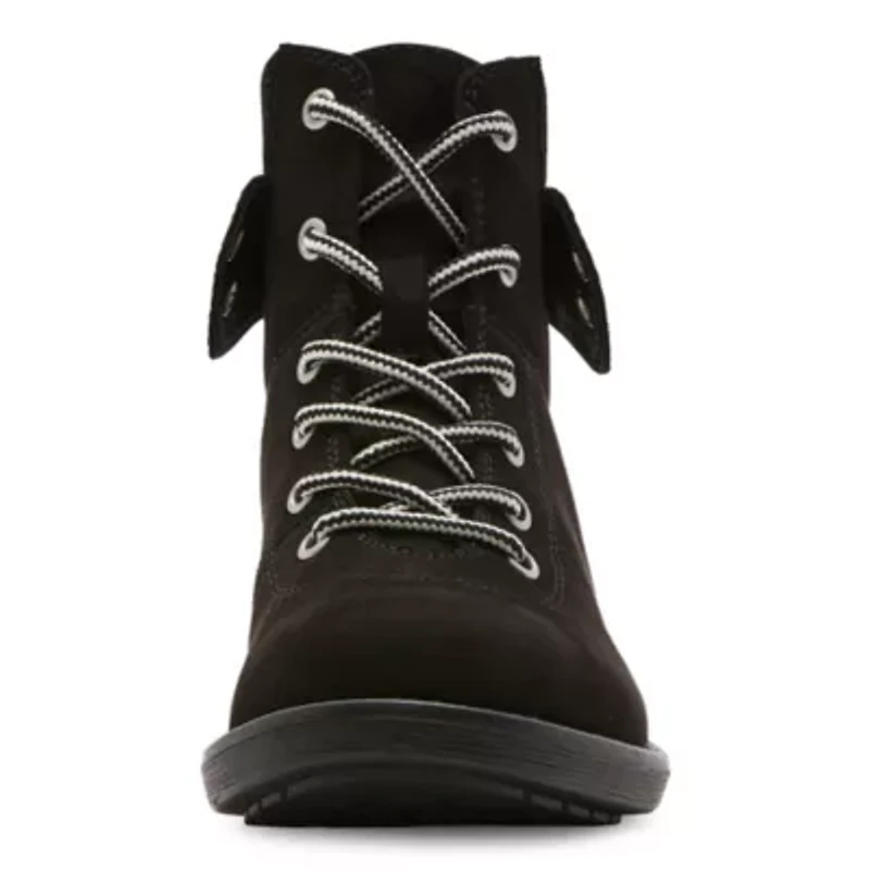 St. John's Bay Womens Shae Block Heel Hiking Boots
