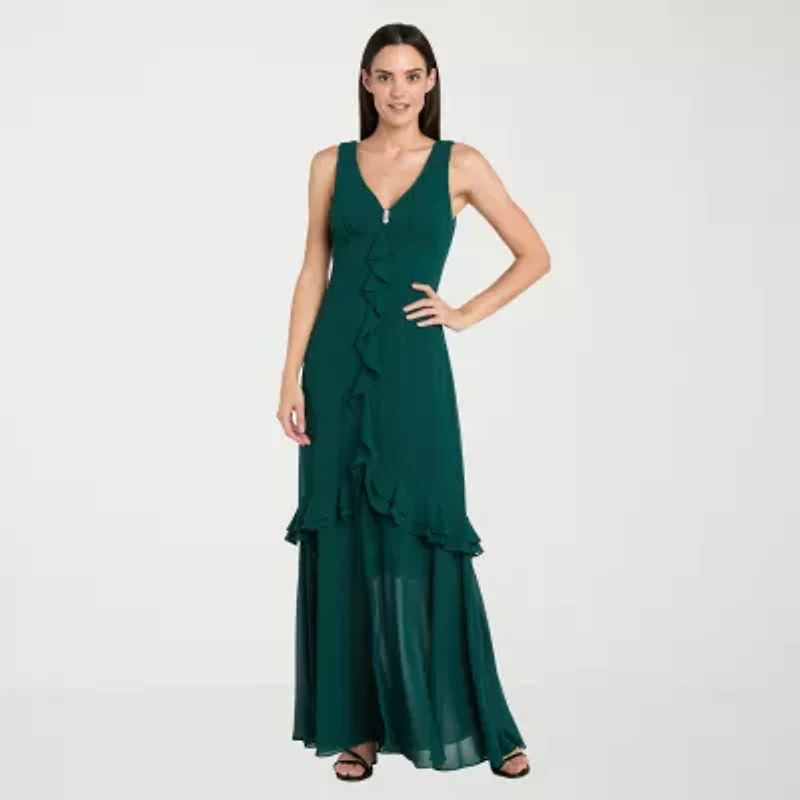 R & M Richards Womens Sleeveless Evening Gown