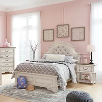Signature Design by Ashley Realyn 24" 1 Drawer Nightstand in Chipped White