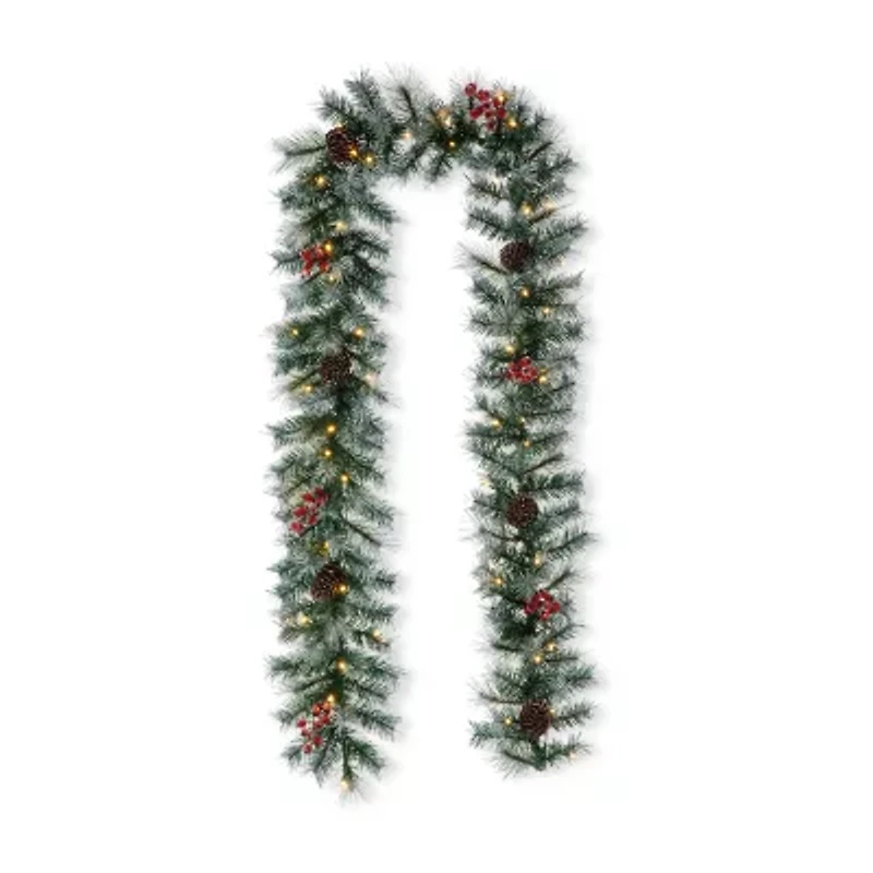 Glitzhome 9ft Pre-Lit Red Berries Christmas Indoor Garland