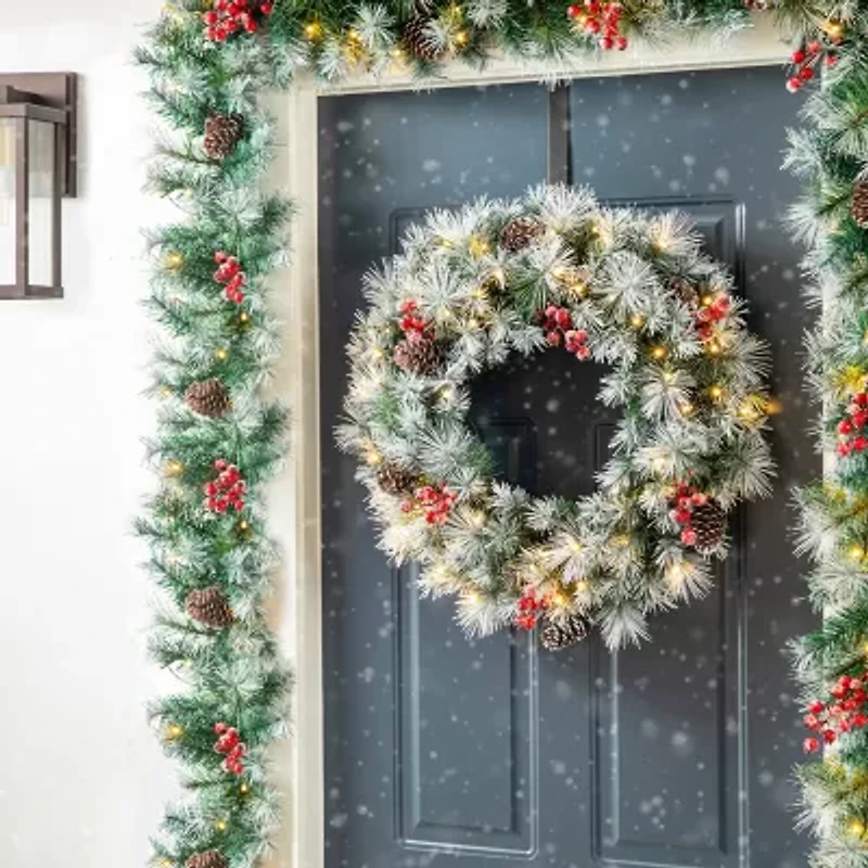 Glitzhome 9ft Pre-Lit Red Berries Christmas Indoor Garland