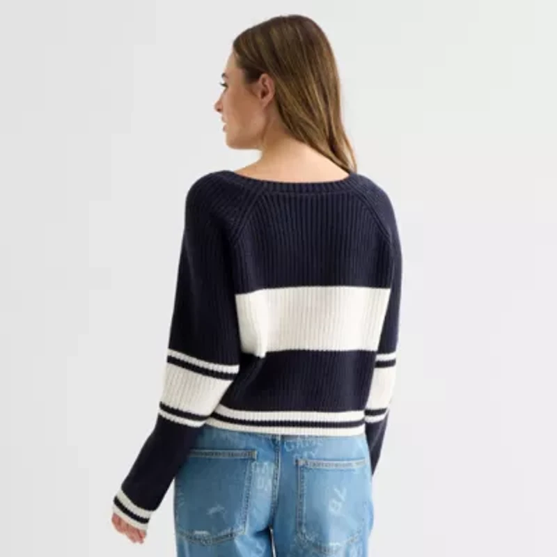 Arizona Juniors Womens Crew Neck Long Sleeve Pullover Sweater