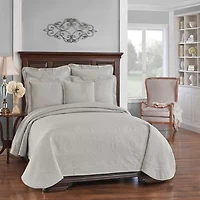 Historic Charleston Collection™ King Charles Matelassé Coverlet