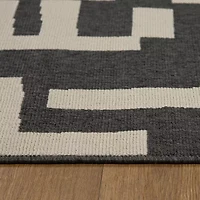 LR Home Graphic Print Indoor Outdoor Rectangular Area Rug