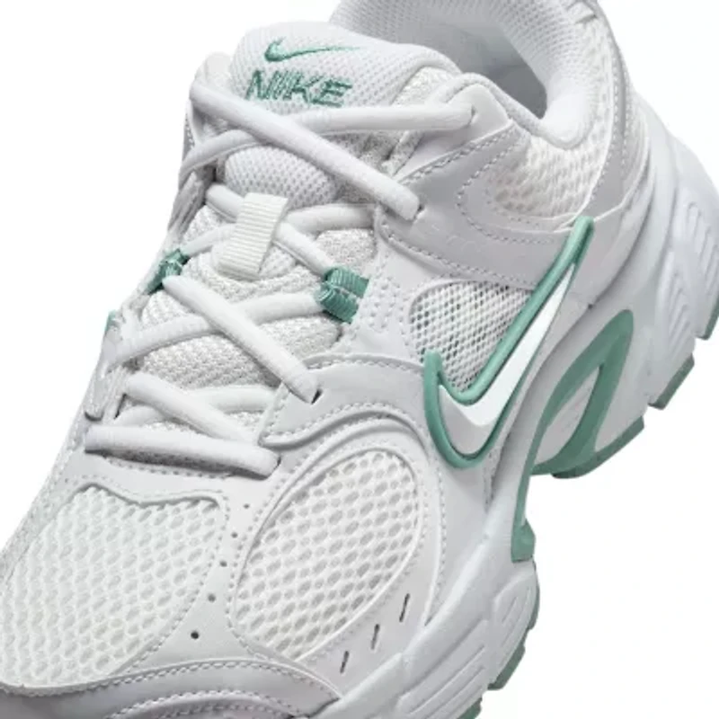 Nike V5 RNR Womens Sneakers