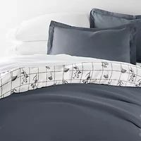 Casual Comfort Flower Field Pattern Oversized Reversible Duvet Cover Set