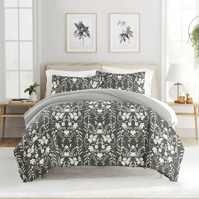 Casual Comfort Secret Garden Pattern Oversized Reversible Duvet Cover Set