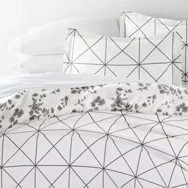 Casual Comfort Edgy Flowers Pattern Oversized Reversible Duvet Cover Set