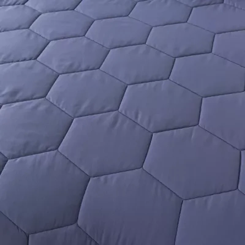 St. James Home Honeycomb Color Contrast Stitch Down Alternative Blanket