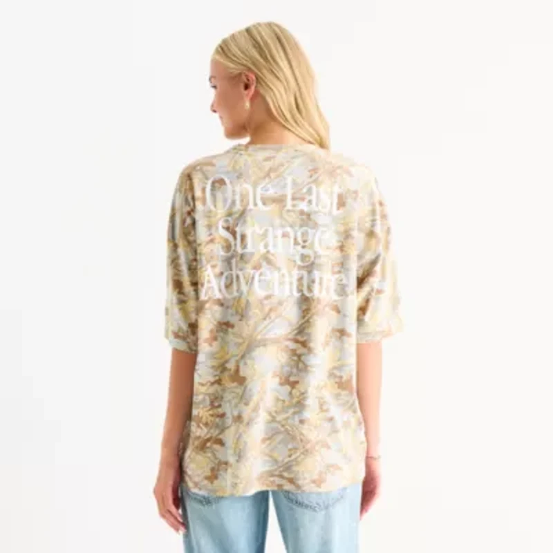 Stranger Things Tree Camo Crew Neck Short Sleeve Oversized Juniors Graphic T-Shirt