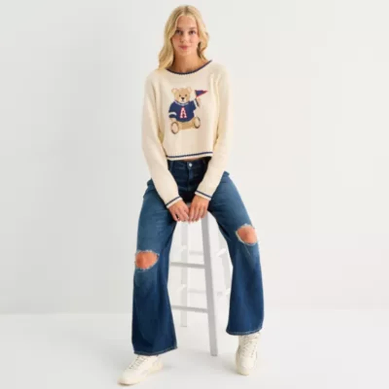 Arizona Juniors Womens Crew Neck Long Sleeve Pullover Sweater