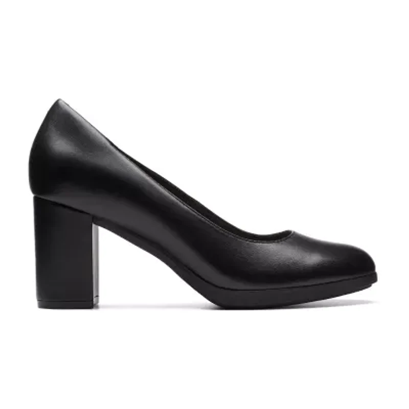 Clarks Bayla Skip Womens Round Closed Toe Block Heel Pumps