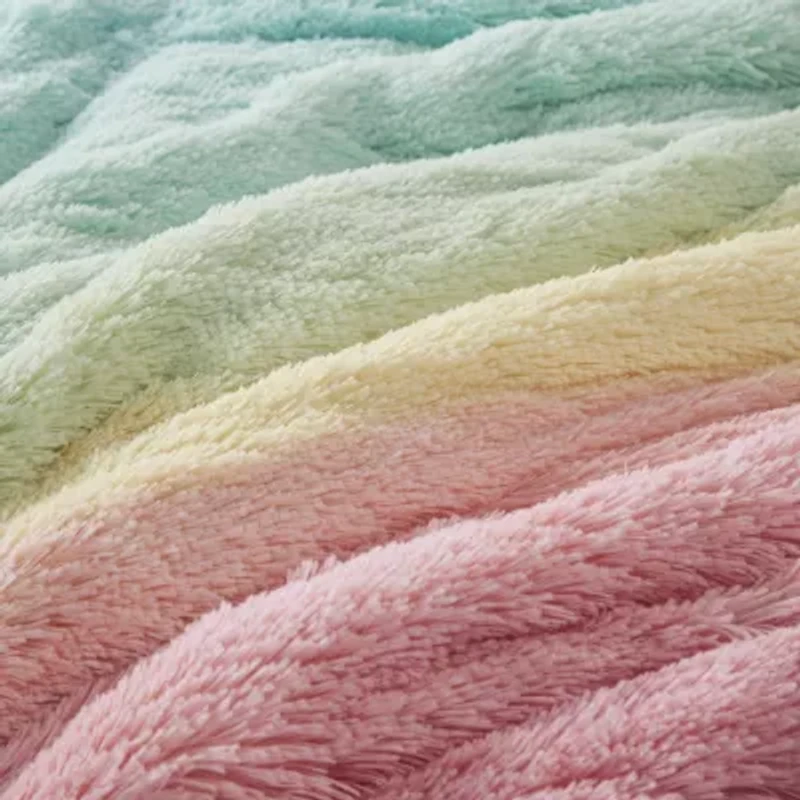 Intelligent Design Talia Ultra Cozy & Soft Ombre Shaggy Faux Fur Comforter Set With Sham