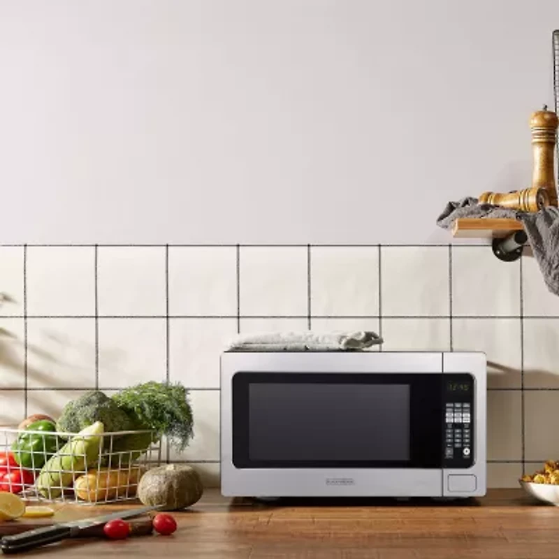 Black+Decker EM262AMY-PHB 2.2 Cu. Ft. Digital Microwave w/ Sensor