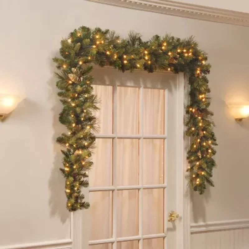 National Tree Co. Carolina Pine Christmas Indoor Outdoor Garland