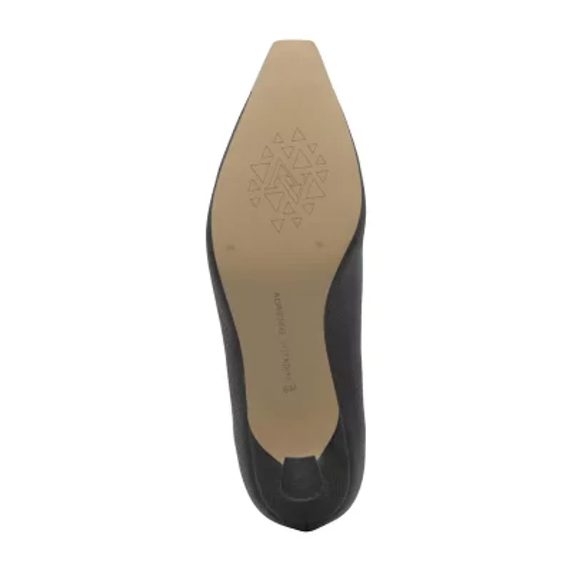 Adrienne Vittadini  Gavril Womens Cap Flared Heel Pumps