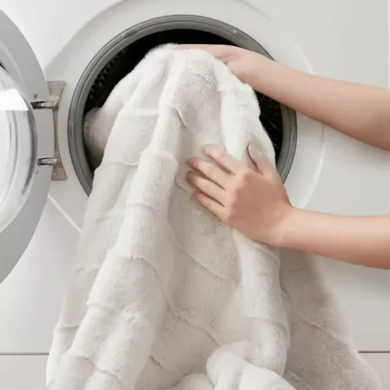 Madison Park Camille Faux Fur Washable Midweight Throw