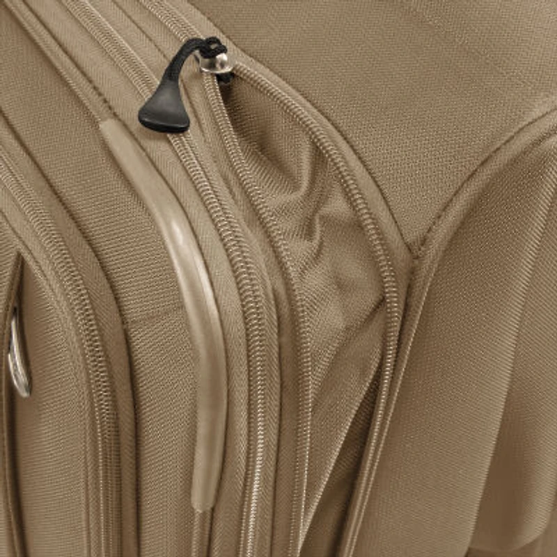 Skyway Chesapeake 4.0 Softside 24"  Lightweight Luggage