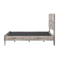Signature Design by Ashley® Calverson Queen Panel Platform Bed