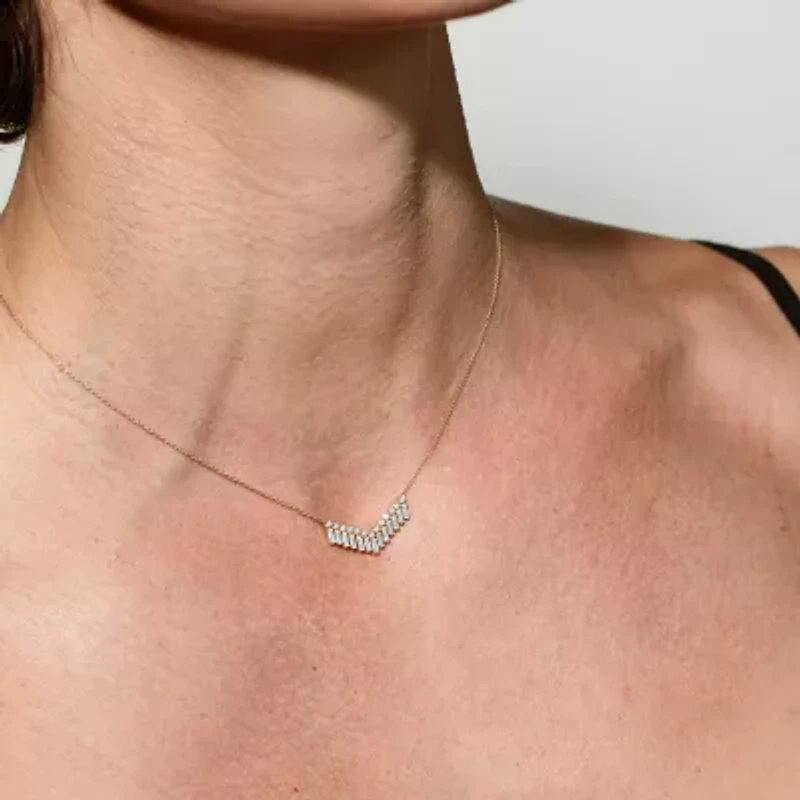 V-Shaped Womens White Diamond 14K Gold 15 Inch Chevron Necklace