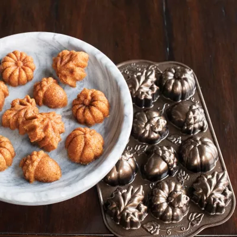 Nordicware Autumn Delights Cakelette Pan