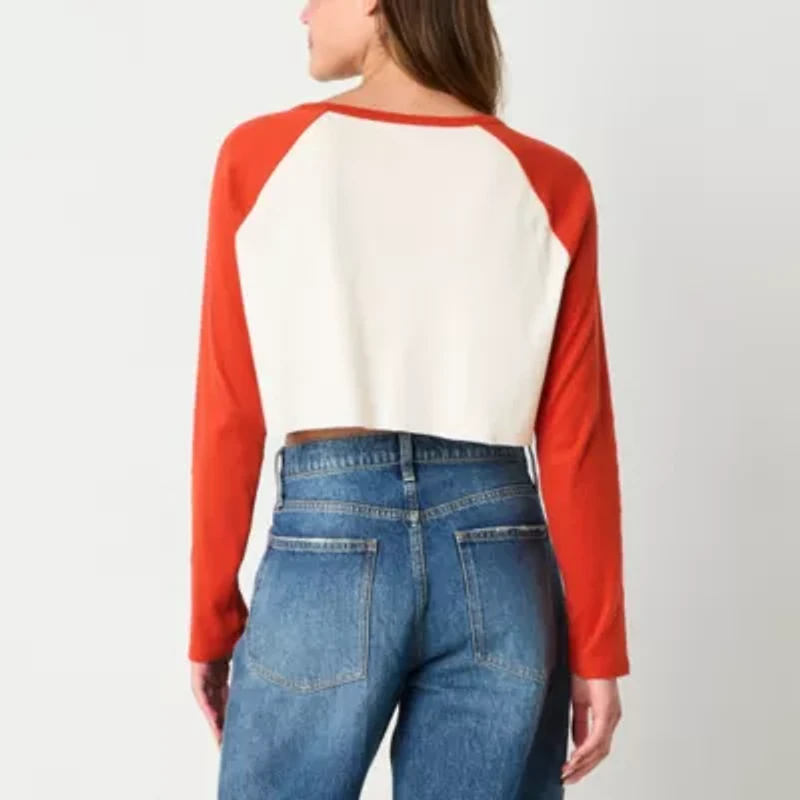 Arizona Womens Juniors Crew Neck Long Sleeve Regular Fit Graphic T-Shirt