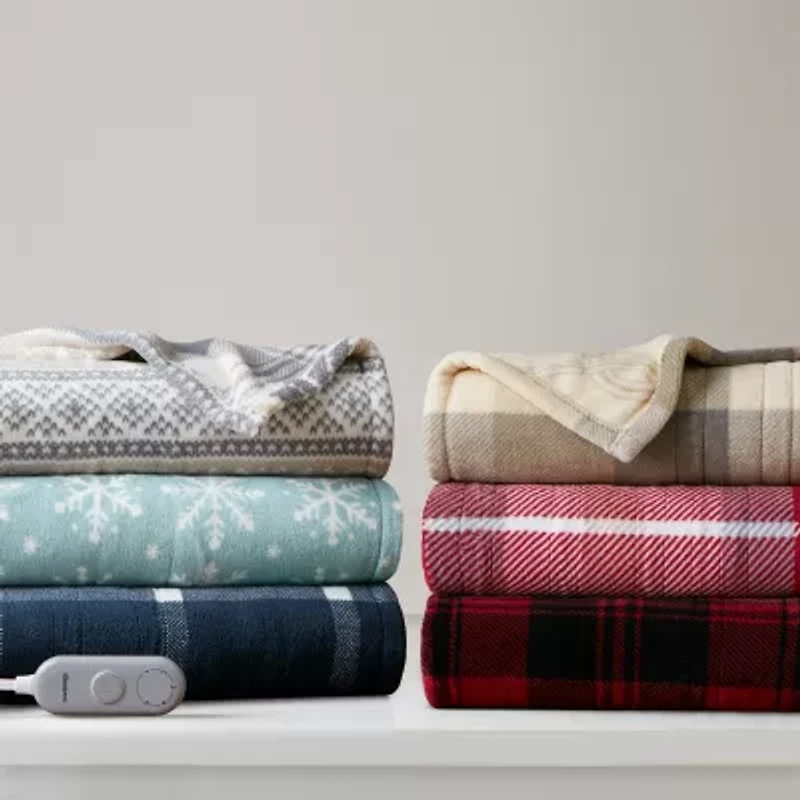 Beautyrest Ultra-Soft Plush Reversible Heated Throw