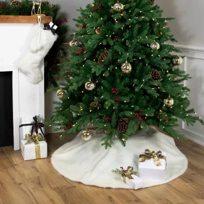 Northlight 48in Faux Polar Bear Fur Indoor Tree Skirt