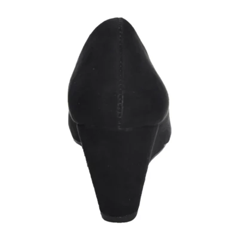 CL by Laundry Nima Womens Round Closed Toe Wedge Heel Pumps