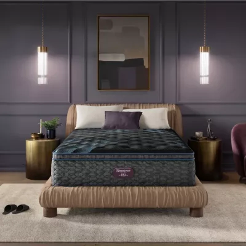 Beautyrest World Class Level Four 16.25" Plush Pillow top - Mattress + Box Spring