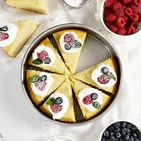 USA Pan 9" Round Non-Stick Cake Pan
