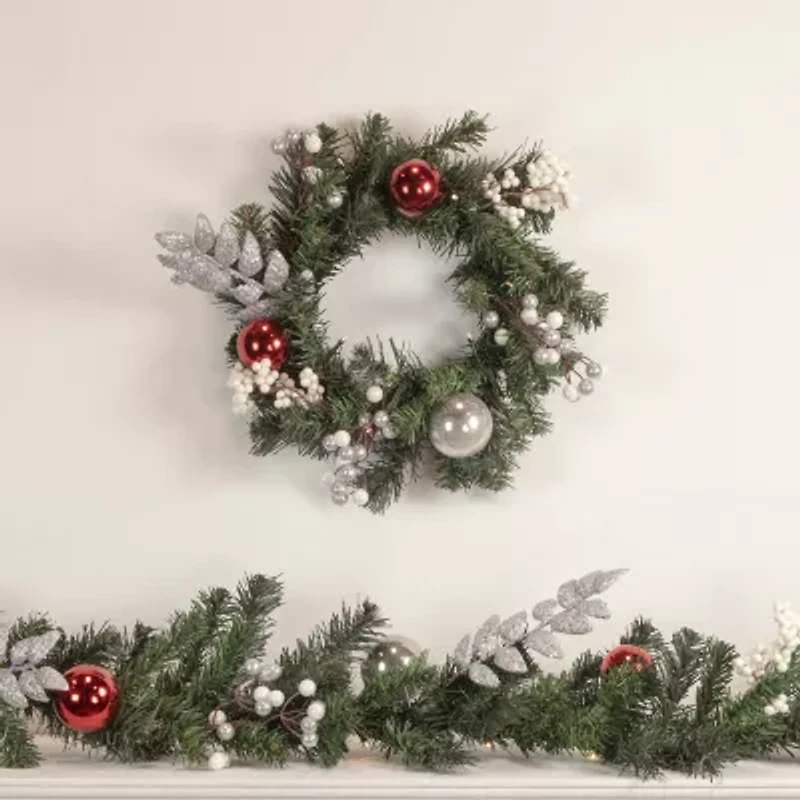 Northlight Pine Pre-Lit Christmas Indoor Garland