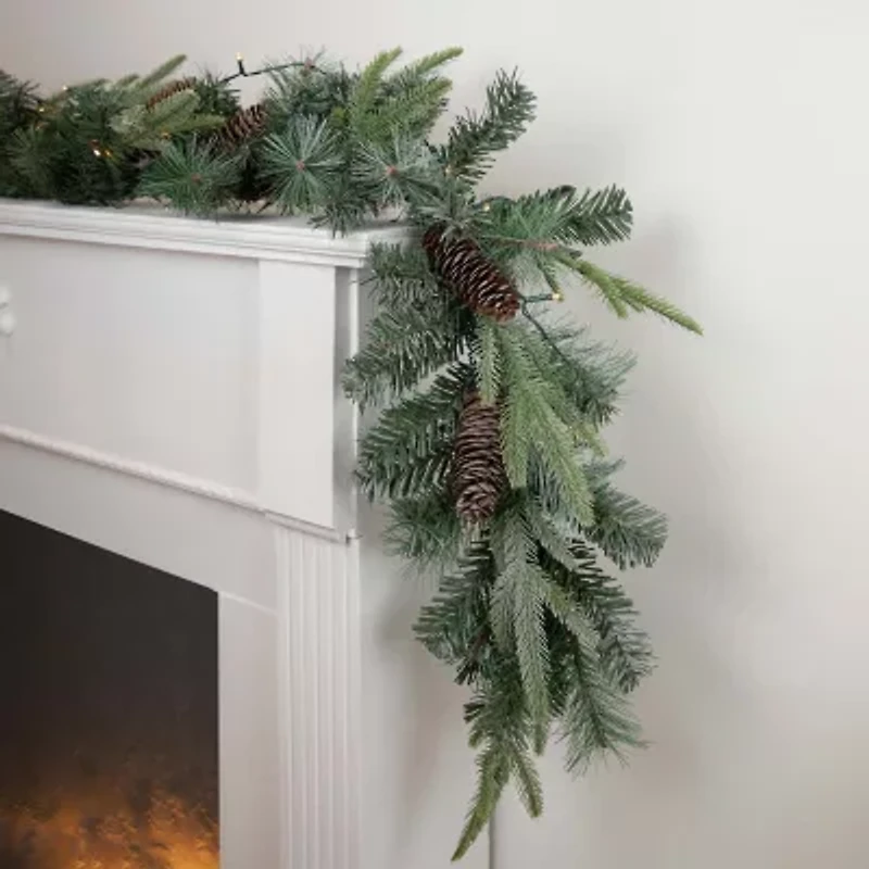 Northlight Mixed Pine Pre-Lit Christmas Indoor Garland