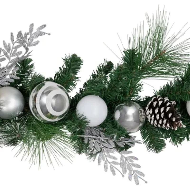 Northlight Pine Needle  Unlit Christmas Indoor Garland