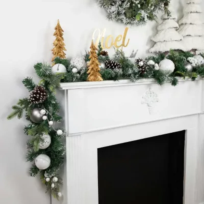 Northlight Pine Frosted Unlit Christmas Indoor Garland