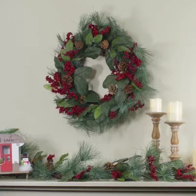 Northlight 6ft Berry And Pine   Unlit Christmas Indoor Garland