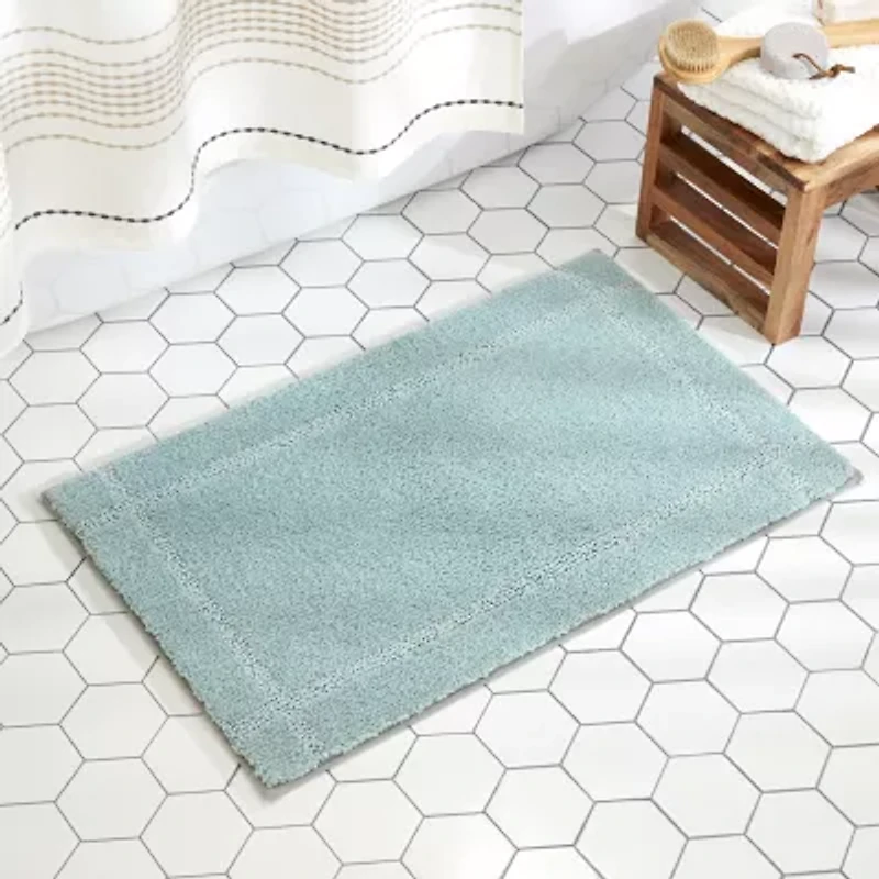 Town And Country Border White Bath Rug