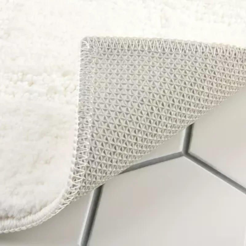Town And Country Windowpane White Bath Rug