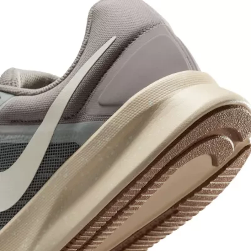 Nike Run Swift Mens Running Shoes