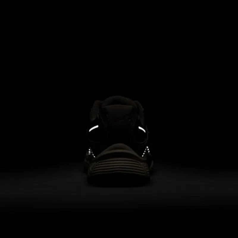 Nike V5 RNR Womens Sneakers