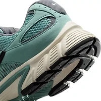 Nike V5 RNR Suede Womens Sneakers