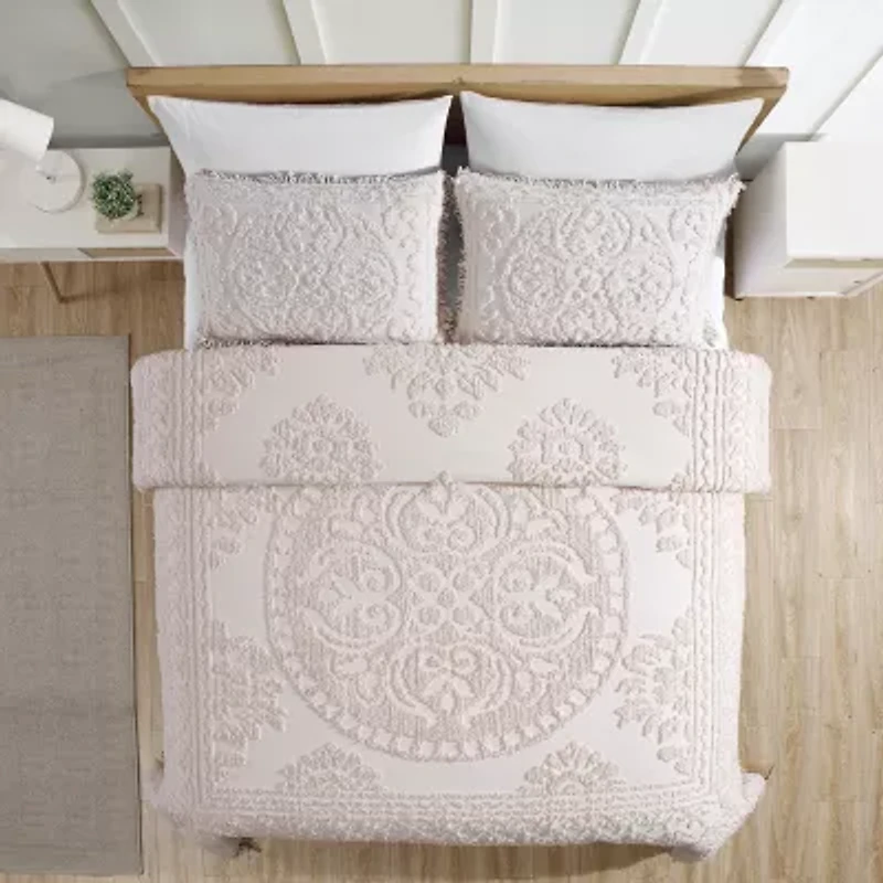 Beatrice Home Fashions Medallion Embellished Bedspread