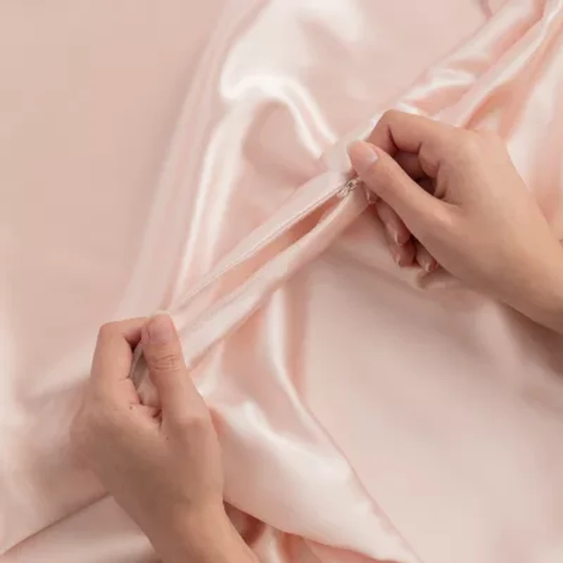 Casual Comfort Luxurious 100% Mulberry Silk Pillowcase