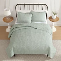 Laura Ashley Gracies Gingham Easy Care Quilt Set