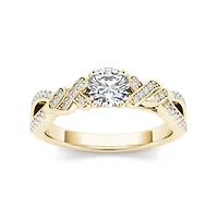 Womens / CT. T.W. Natural White Diamond 14K Gold Round Side Stone Engagement Ring
