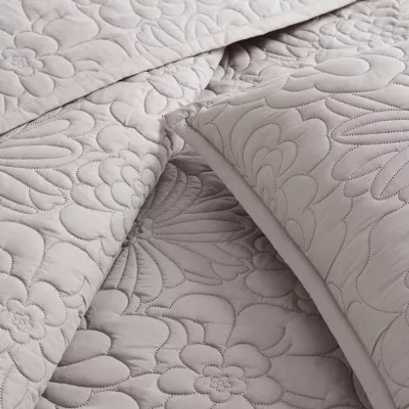 Forever 21 Floral Quilt Set