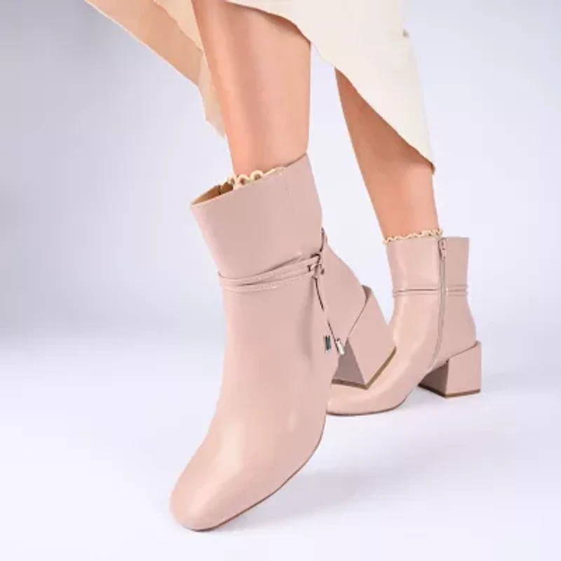 Journee Collection Womens Beverley Block Heel Booties