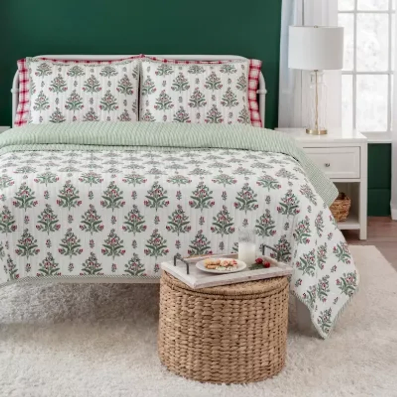 Martha Stewart Holly 3-pc. Quilt Set