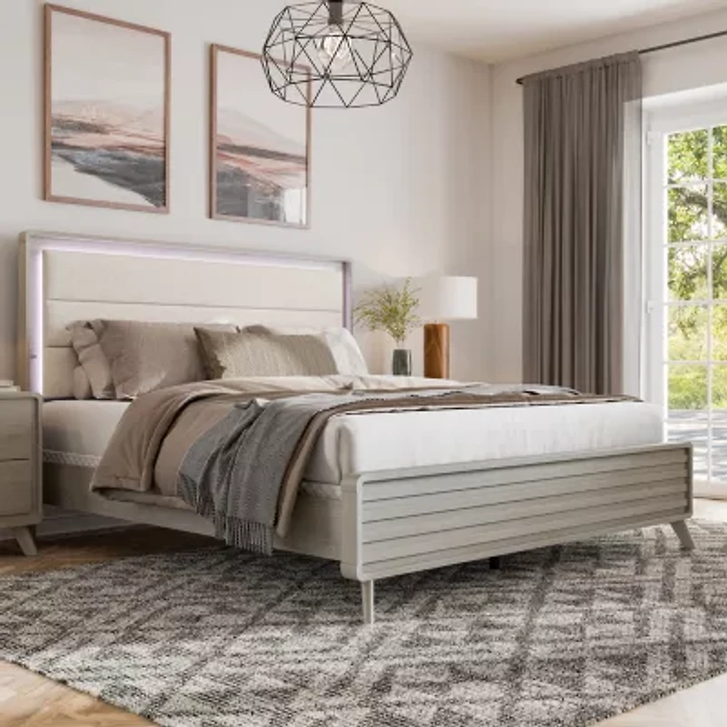 Sander Upholstered Rectangular Bed