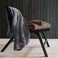 Bearpaw Danivale Washable Throw